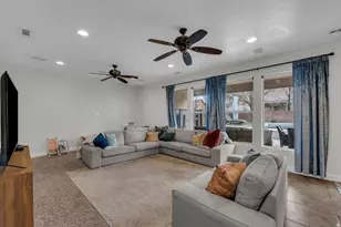 2551 S Honey Bee Cir, Washington, UT 84780 - Photo 15