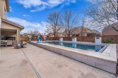 2551 S Honey Bee Cir, Washington, UT 84780 - Photo 9