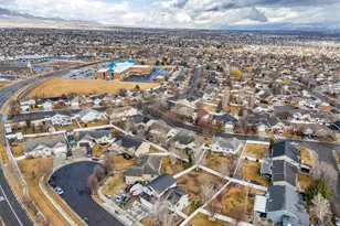 5496 W Prairie Dawn Ln, Herriman, UT 84096 - Photo 43