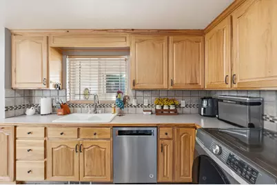 2162 W Westfield Cir S, West Jordan, UT 84084 - Photo 15