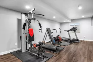 1443 W 550 S, Syracuse, UT 84075 - Photo 47