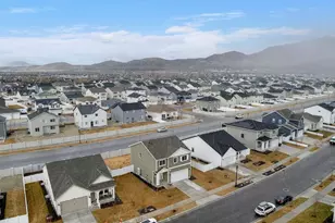 1713 E Bison Dr, Eagle Mountain, UT 84005 - Photo 23