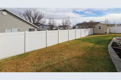 5975 S Ridge Flower Way W, Salt Lake City, UT 84118 - Photo 9