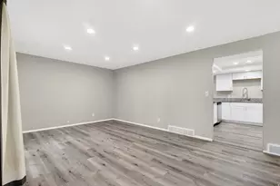 5125 S 2600 W, Roy, UT 84067 - Photo 5