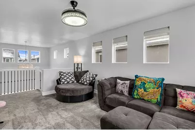 2049 W Natalie Ave, Syracuse, UT 84075 - Photo 15