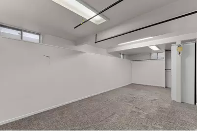 2842 E 7375 S, Cottonwood Heights, UT 84121 - Photo 15