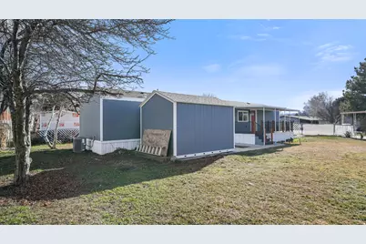 11265 S Crescent Park Cir E, Sandy, UT 84094 - Photo 17