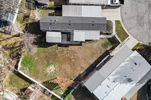 11265 S Crescent Park Cir E, Sandy, UT 84094 - Photo 25