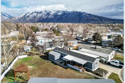 11265 S Crescent Park Cir E, Sandy, UT 84094 - Photo 25