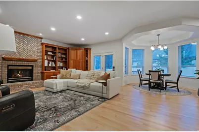 6669 S Anne Marie Dr, Cottonwood Heights, UT 84121 - Photo 5