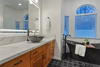 6669 S Anne Marie Dr, Cottonwood Heights, UT 84121 - Photo 27