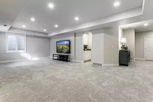 3285 W Black Hawk Dr, South Jordan, UT 84095 - Photo 49