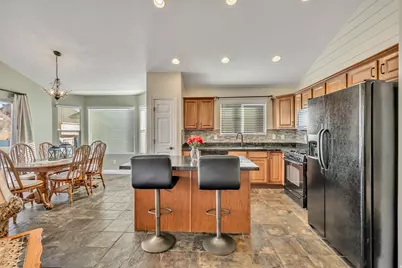 2242 N 2500 W, Lehi, UT 84043 - Photo 5