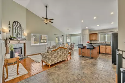 2242 N 2500 W, Lehi, UT 84043 - Photo 7