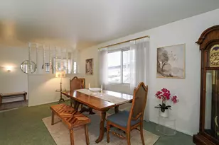 2278 E Carriage Ln S, Holladay, UT 84117 - Photo 5