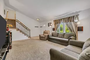 1695 E Ensign Pl, Cottonwood Heights, UT 84121 - Photo 3