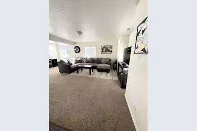 672 N 100 W, Vernal, UT 84078 - Photo 3