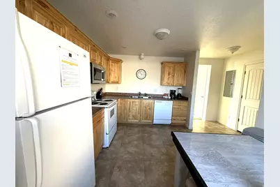 672 N 100 W, Vernal, UT 84078 - Photo 7