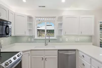 4055 S Lake Vista Dr. W, Saratoga Springs, UT 84045 - Photo 13