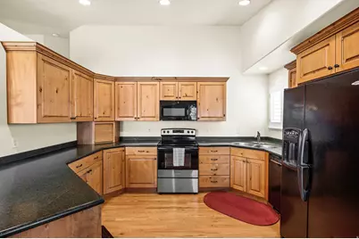 7432 S Green Berry Ct E, Midvale, UT 84047 - Photo 9