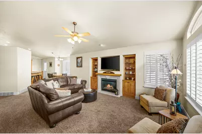 7432 S Green Berry Ct E, Midvale, UT 84047 - Photo 3