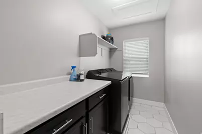 841 N 2175 W, Layton, UT 84041 - Photo 35