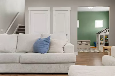 841 N 2175 W, Layton, UT 84041 - Photo 9