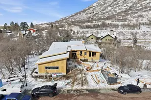 3773 E Quail Hill Ln S, Sandy, UT 84092 - Photo 37