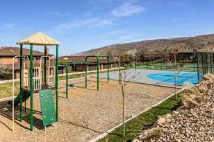 1987 S Mapleview Dr E, Bountiful, UT 84010 - Photo 43