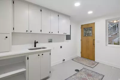 1518 S Canterbury Dr, Salt Lake City, UT 84108 - Photo 35