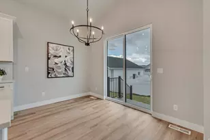 10816 S Haven Landing Dr, South Jordan, UT 84095 - Photo 9