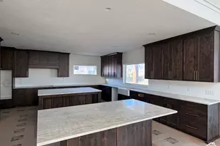 5222 N Harbor Ct, Eden, UT 84310 - Photo 7