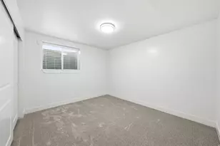 8583 S Harvard Park Dr, Sandy, UT 84094 - Photo 23