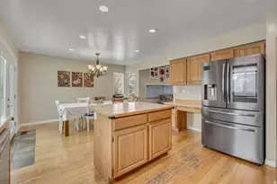 468 E Montana Dr S, Sandy, UT 84070 - Photo 9