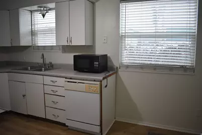 956 N 1300 W, Salt Lake City, UT 84116 - Photo 3