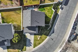 558 Eastpointe Cir, North Salt Lake, UT 84054 - Photo 7