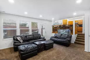 558 Eastpointe Cir, North Salt Lake, UT 84054 - Photo 17