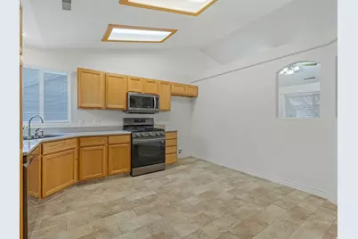 5444 S 4050 W, Roy, UT 84067 - Photo 9