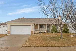5444 S 4050 W, Roy, UT 84067 - Photo 3