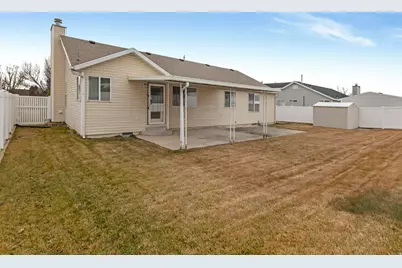 5444 S 4050 W, Roy, UT 84067 - Photo 19