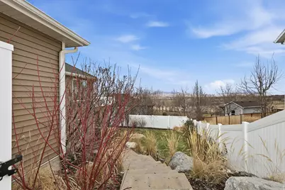 555 N 750 E, Hyde Park, UT 84318 - Photo 37