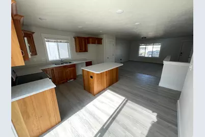 465 W 1470 N, Tooele, UT 84074 - Photo 9