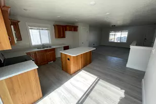 465 W 1470 N, Tooele, UT 84074 - Photo 9