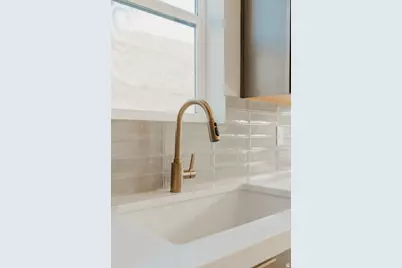 5894 N Canyon Rim Rd #621, Lehi, UT 84048 - Photo 7