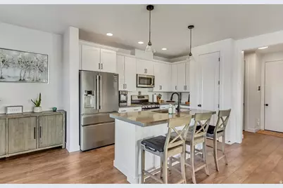 11207 S Kestrel Rise Rd, South Jordan, UT 84009 - Photo 7