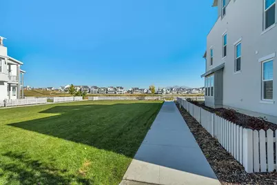 11207 S Kestrel Rise Rd, South Jordan, UT 84009 - Photo 33