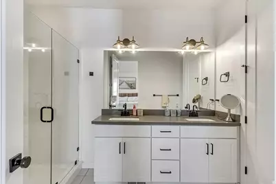 11207 S Kestrel Rise Rd, South Jordan, UT 84009 - Photo 13