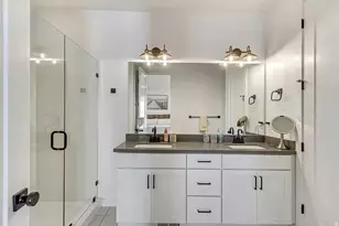 11207 S Kestrel Rise Rd, South Jordan, UT 84009 - Photo 13