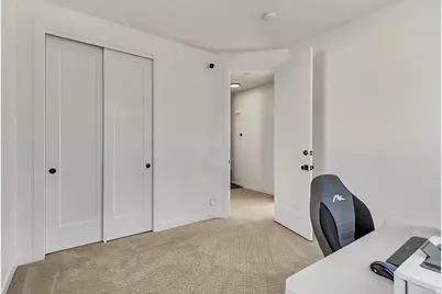 11207 S Kestrel Rise Rd, South Jordan, UT 84009 - Photo 17