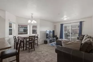 8229 S Resaca Dr, Sandy, UT 84070 - Photo 5